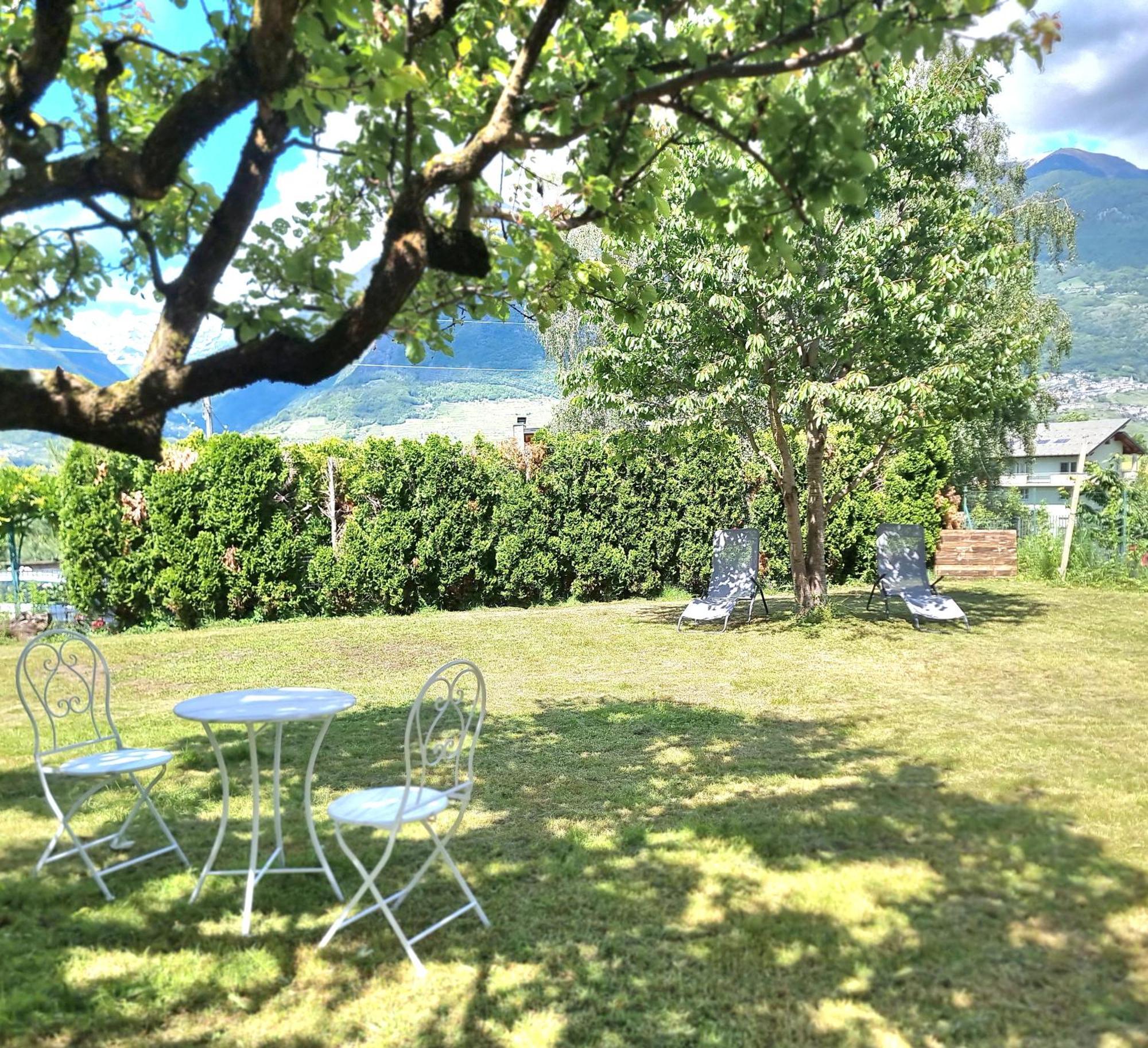 Mary House @ Appartement Sondrio Buitenkant foto